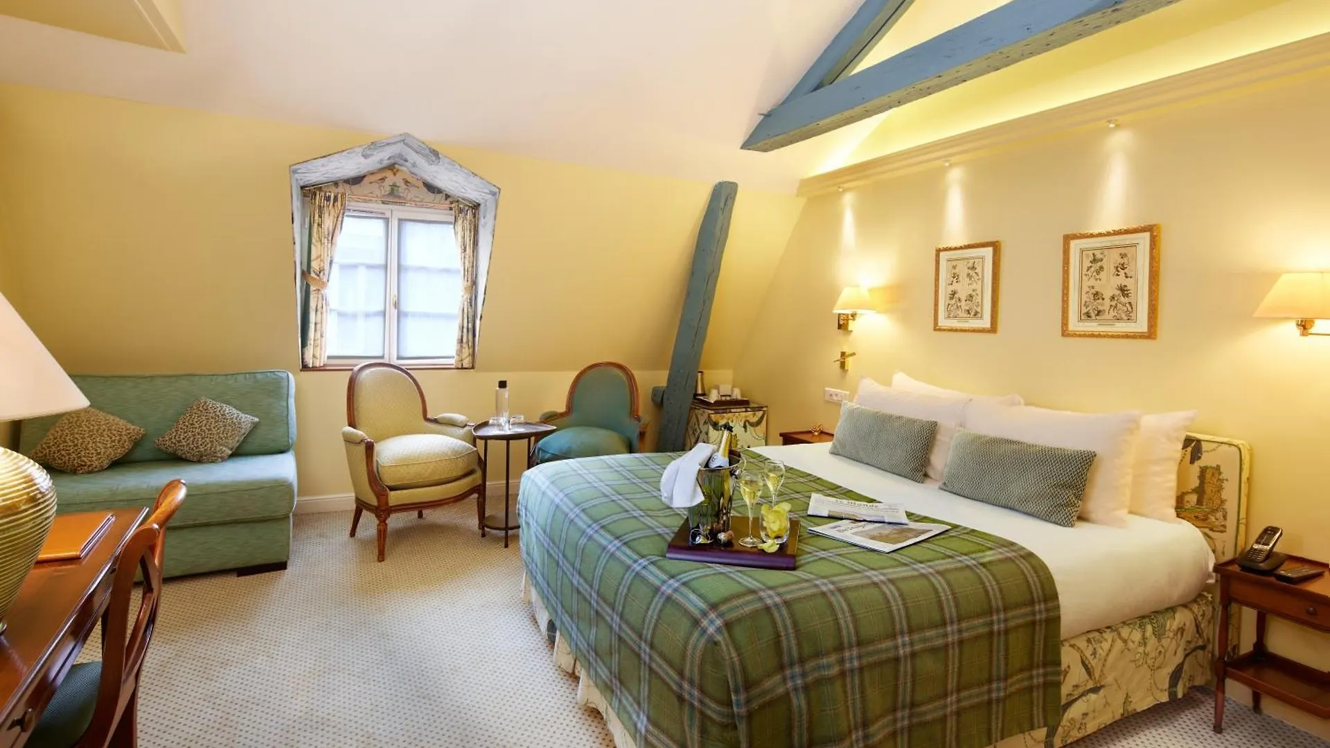 Le Relais Montmartre