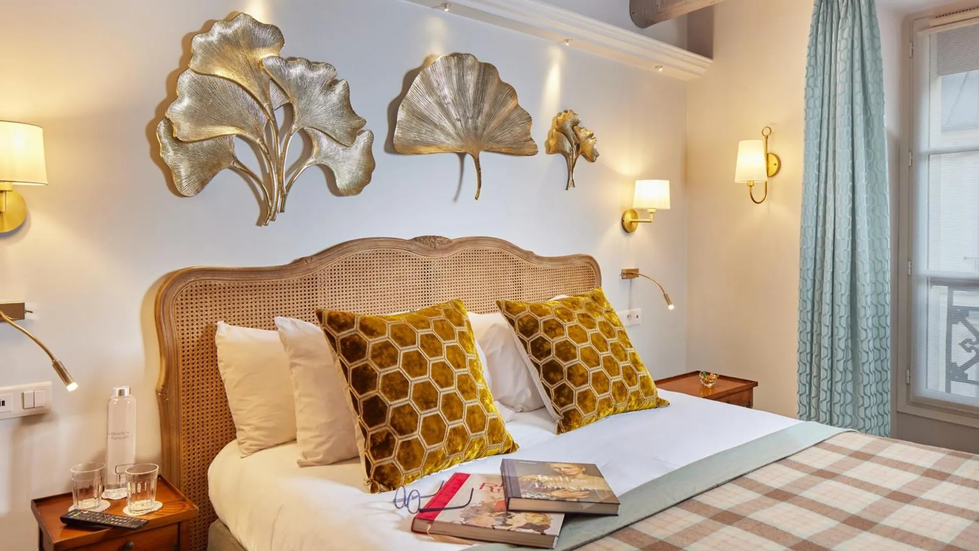 Le Relais Montmartre 4*