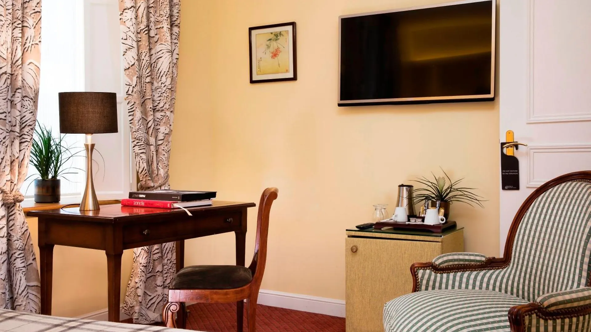 Le Relais Montmartre 4* Paris