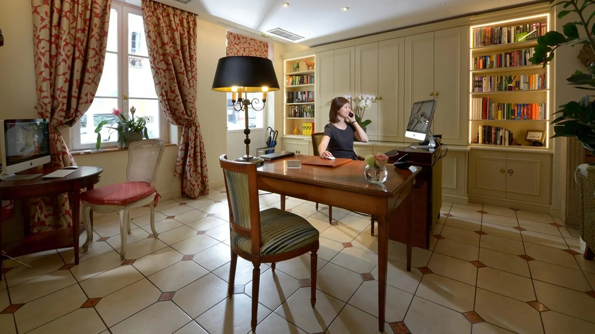 Hotel Le Relais Montmartre Paris